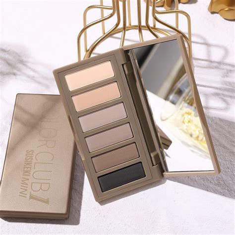 6 Colors Mini Naked Eyeshadow Makeup Palette Neutral Nude。